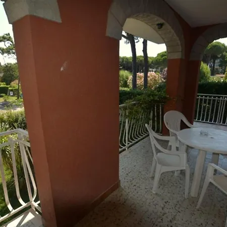 Lovely Flat With Balcony And Private Parking Space 50mt From The Sea In Lignano