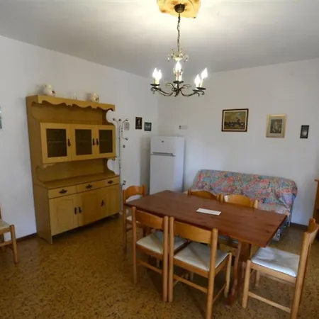Lovely Flat With Balcony And Private Parking Space 50mt From The Sea In Lignano アパート リニャーノ・サッビアドーロ