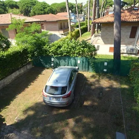 Lovely Flat With Balcony And Private Parking Space 50mt From The Sea In Lignano * Lignano Sabbiadoro